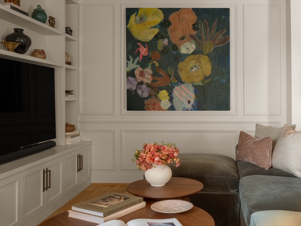 Queen Anne Crestside detail with living room media wall floral art