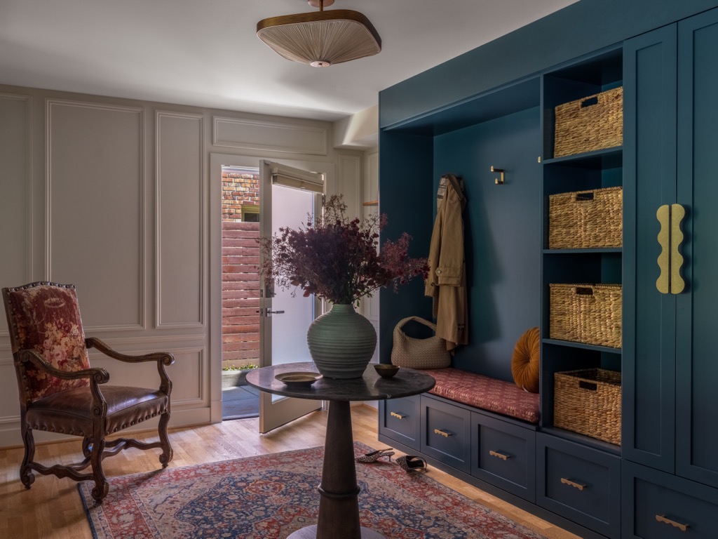 Queen Anne Crestside detail with mudroom entry teal built ins